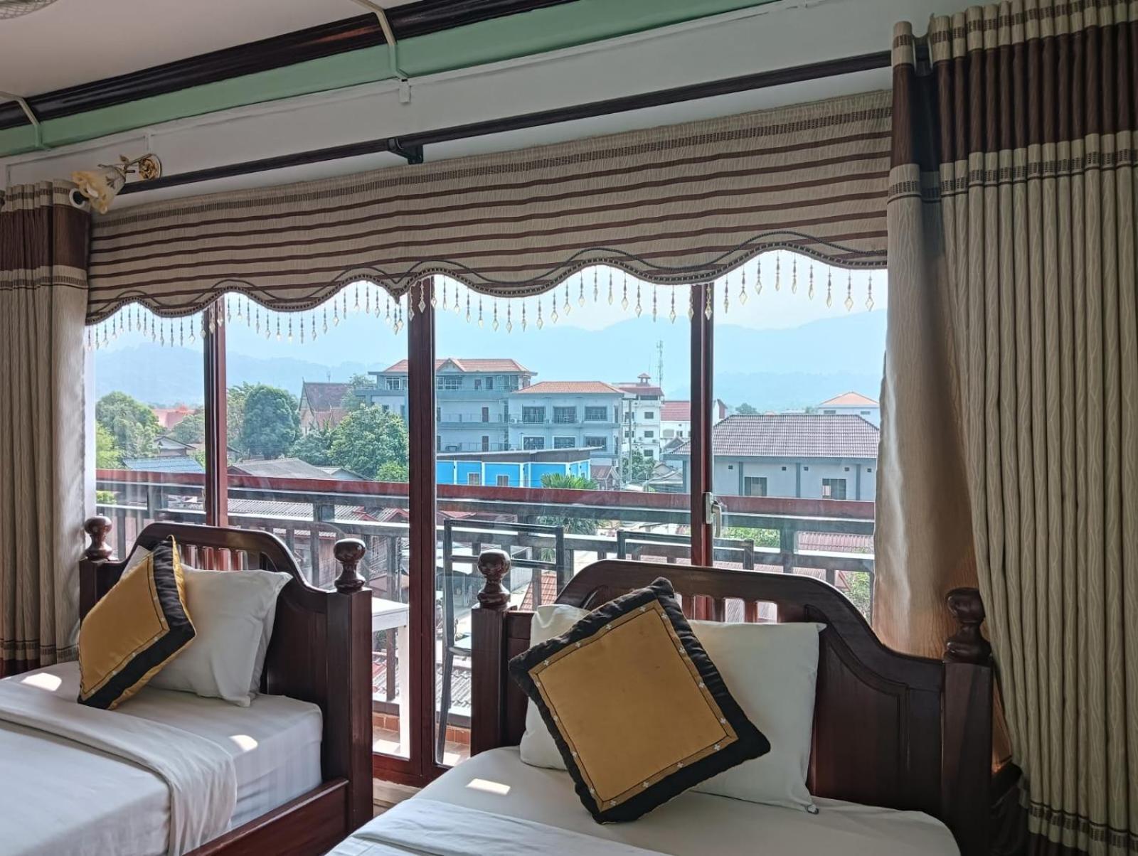 Bountang Mountain View Riverside Hotel Ванг Виенг Екстериор снимка