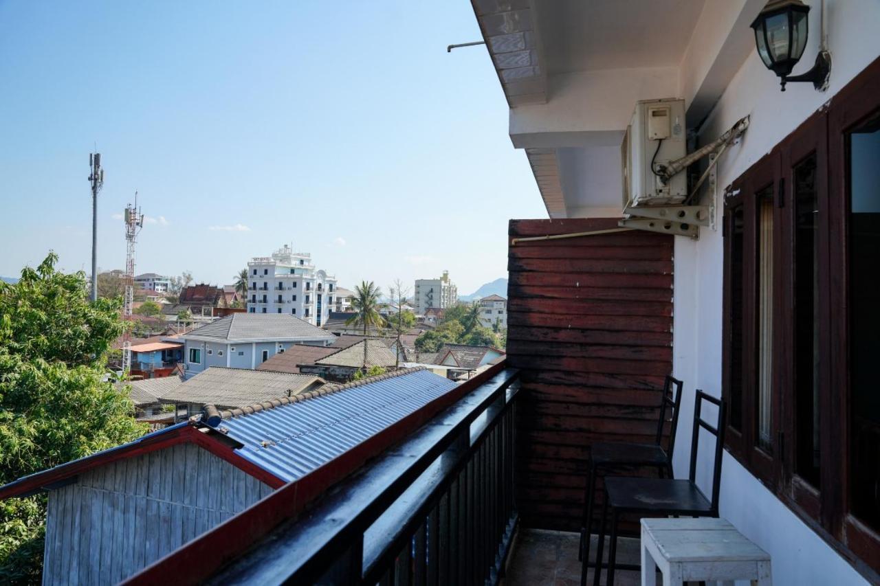 Bountang Mountain View Riverside Hotel Ванг Виенг Екстериор снимка